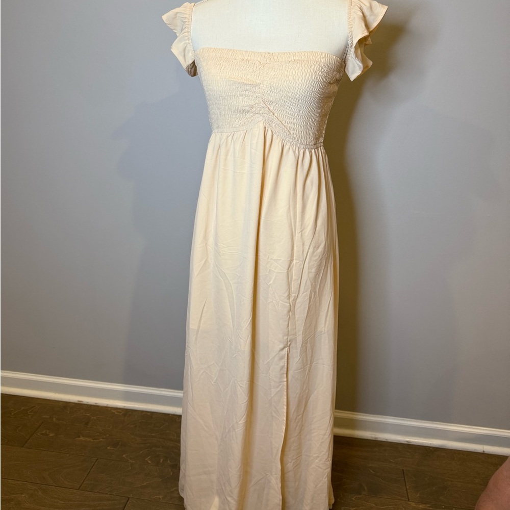 Elegant Cream Maxi Dress NWOT - Picture 1 of 3